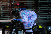 Eric Barone lors de ses essais en soufflerie de février 2012, casque combinaison et vélo seront revus avant la Speed Week.