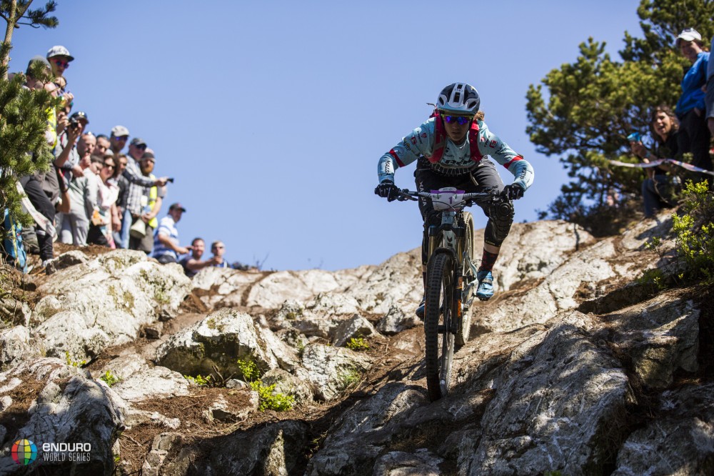 Tracy Moseley gagne la manche de Wicklow, Enduro World Series 2016