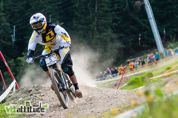 Gee Atherton (GT Atherton Racing) privilégie l'efficacité au spectacle mais l'anglais perd beaucoup de temps dans cette partie basse du parcours.