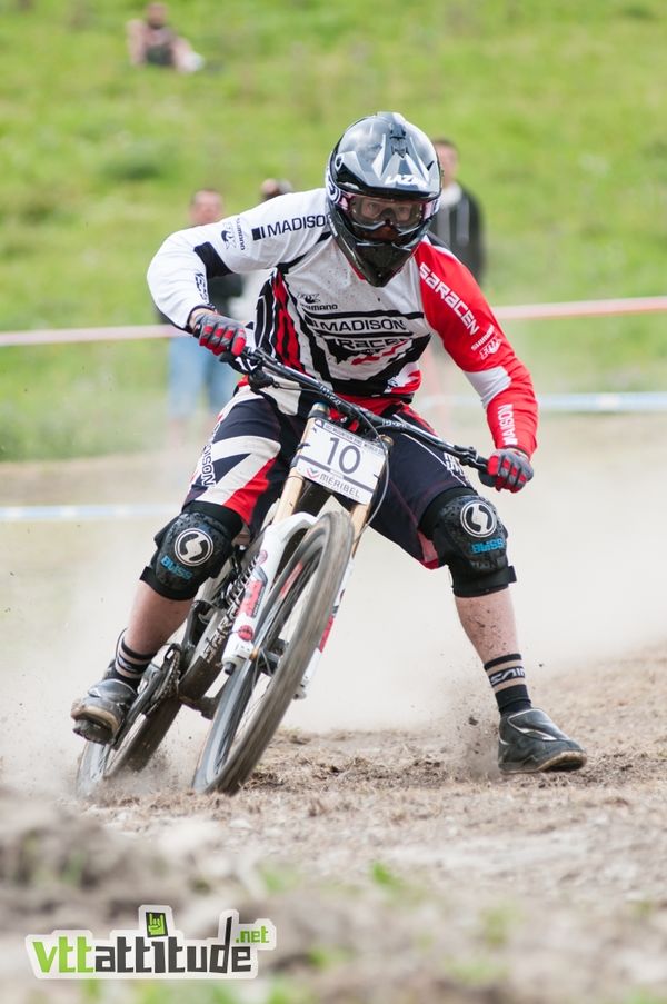 Matt Simmonds (Madison Saracen), vainqueur de la qualif, aura fait trembler tout le monde jusqu'au bout. En avance au dernier split, il termine quelque dixièmes derrière Sam Hill.